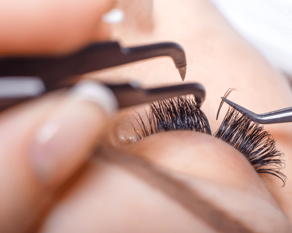 Guide-on-choosing-best-lash-extension-vendors-list-for-your-salon-or-spa-9