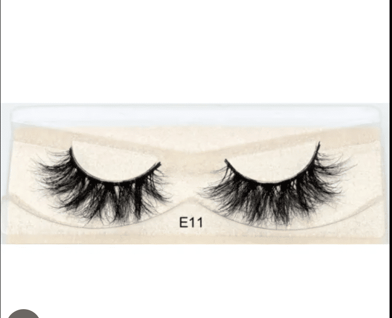 A-behind-the-scenes-look-of-Lashes-Factory-in-the-eyelash-industry-9