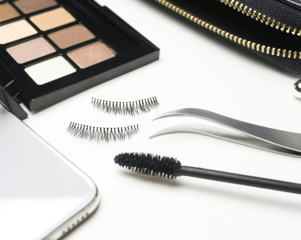 choosing-the-right-bulk-eyelash-extensions-and-other-supplies-7