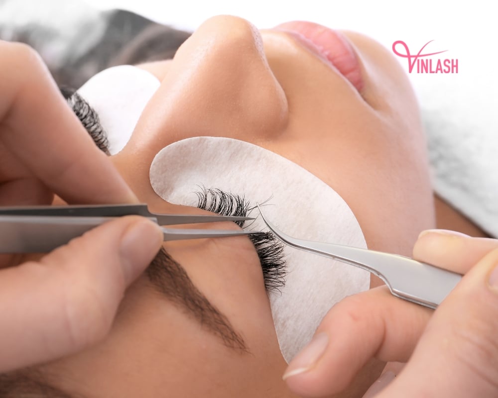vin-lash-suppliers-wide-range-of-tools-and-accessories-for-lash-professionals-8