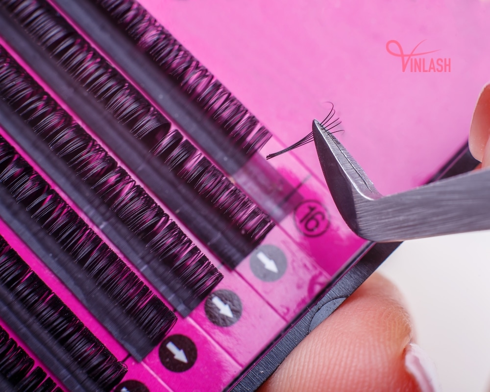 how-to-evaluate-real-mink-eyelash-extensions-suppliers-3