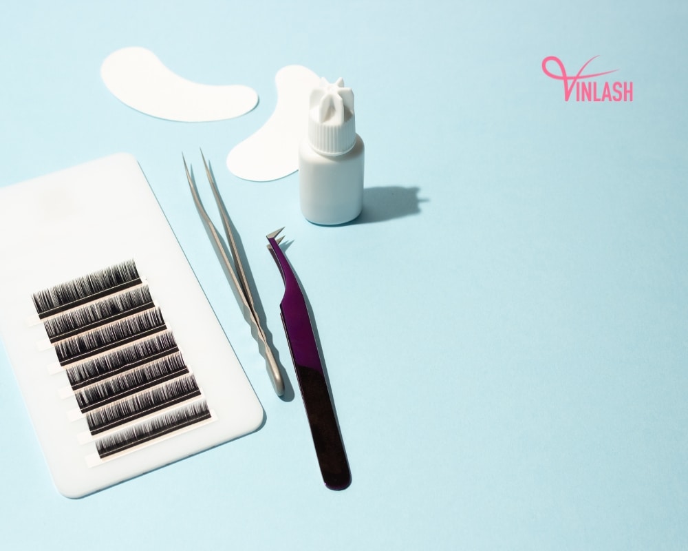 how-to-choose-good-eyelash-extension-kits-for-your-business-2