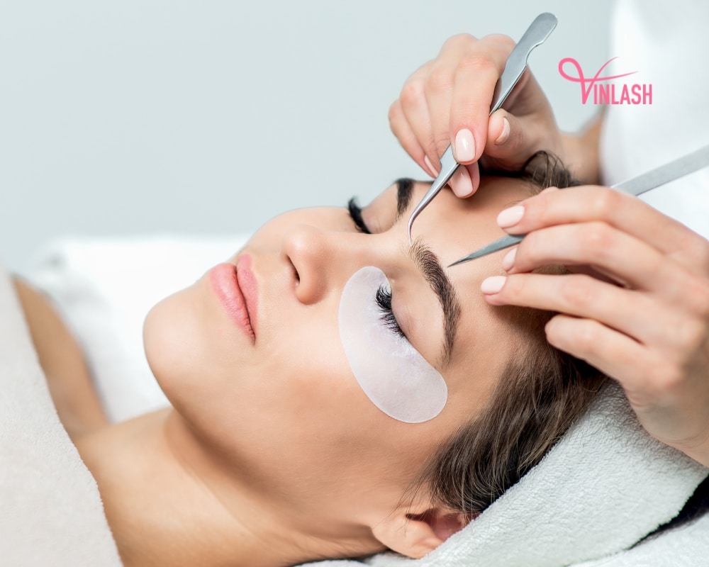 vin-lash-suppliers-wide-range-of-tools-and-accessories-for-lash-professionals-5