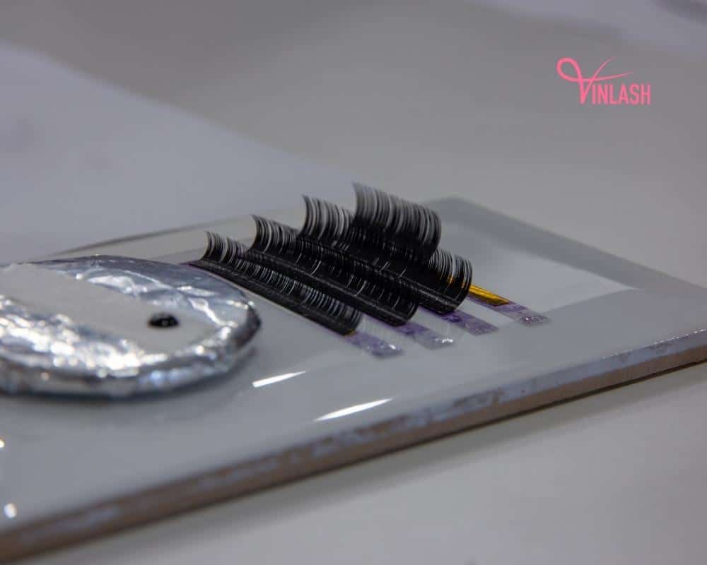 best-eyelash-extension-suppliers-and-guide-to-effective-partnership-7