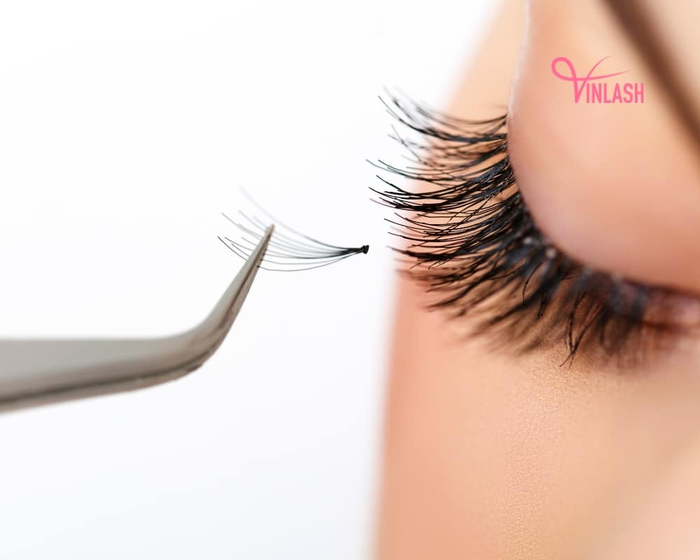 important-things-to-keep-in-mind-when-buying-eyelash-extension-supplies-wholesale-australia-4
