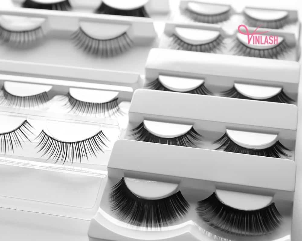 tips-for-lash-businesses-on-sourcing-bulk-false-eyelashes-6