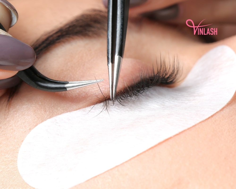 get-more-knowledge-about-cashmere-lash-extensions-wholesale-for-sensitive-eyes-5