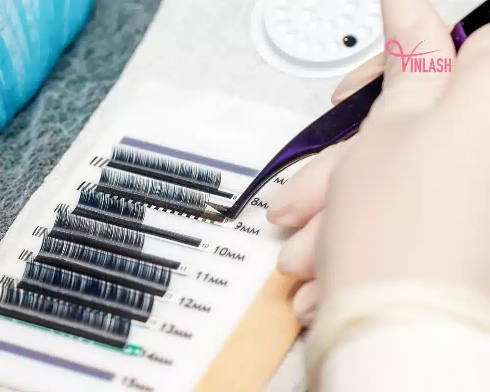 the-comprehensive-guide-to-purchasing-eyelash-extension-tweezers-wholesale-14